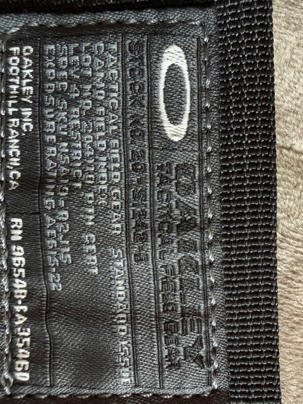 Oakley Computer Bag - Picture 6 of 6